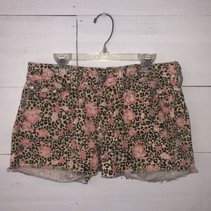 Miss Me cheetah/floral shorts